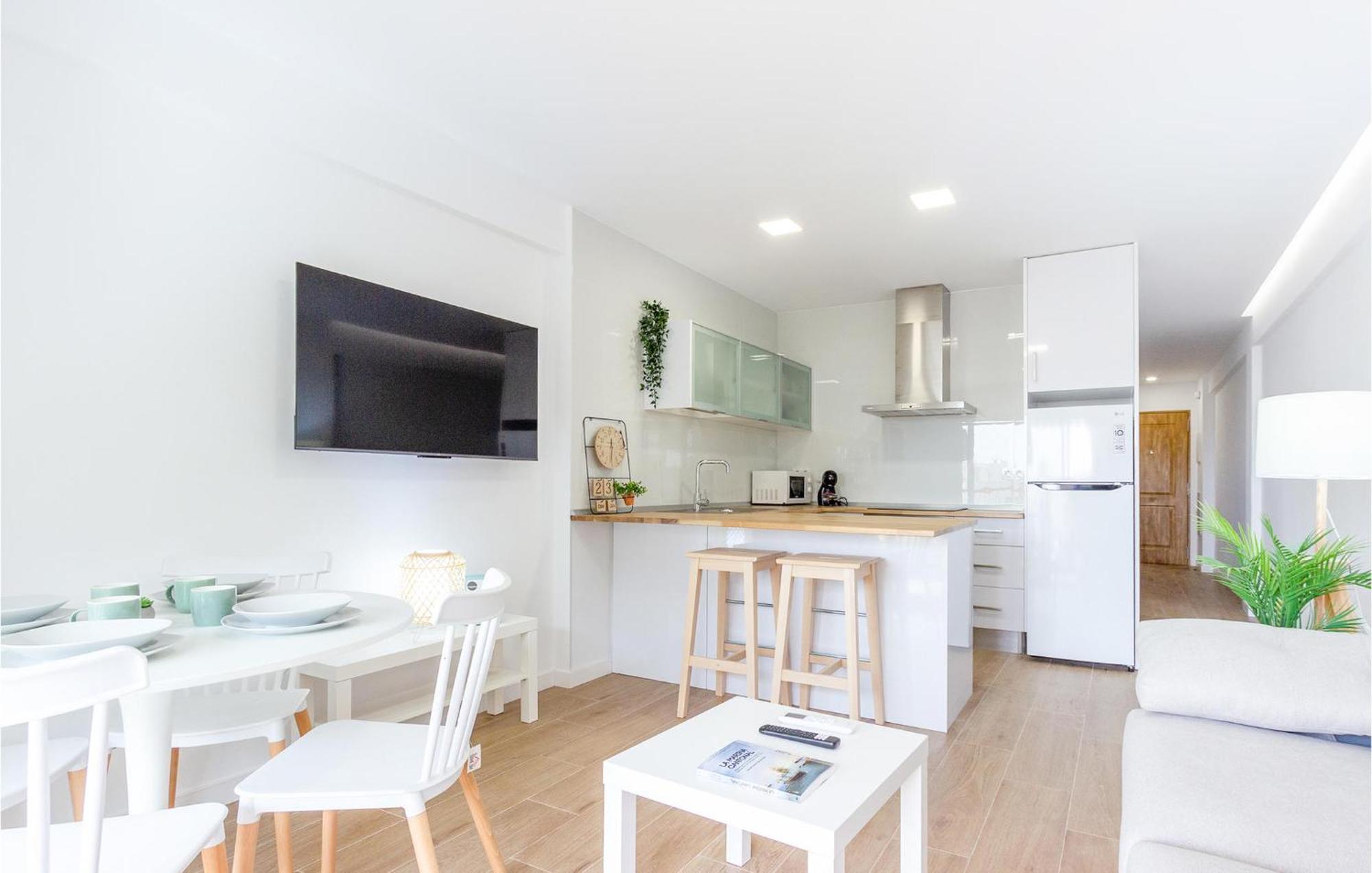 Lovely Apartment In Santa Pola With Kitchen Экстерьер фото
