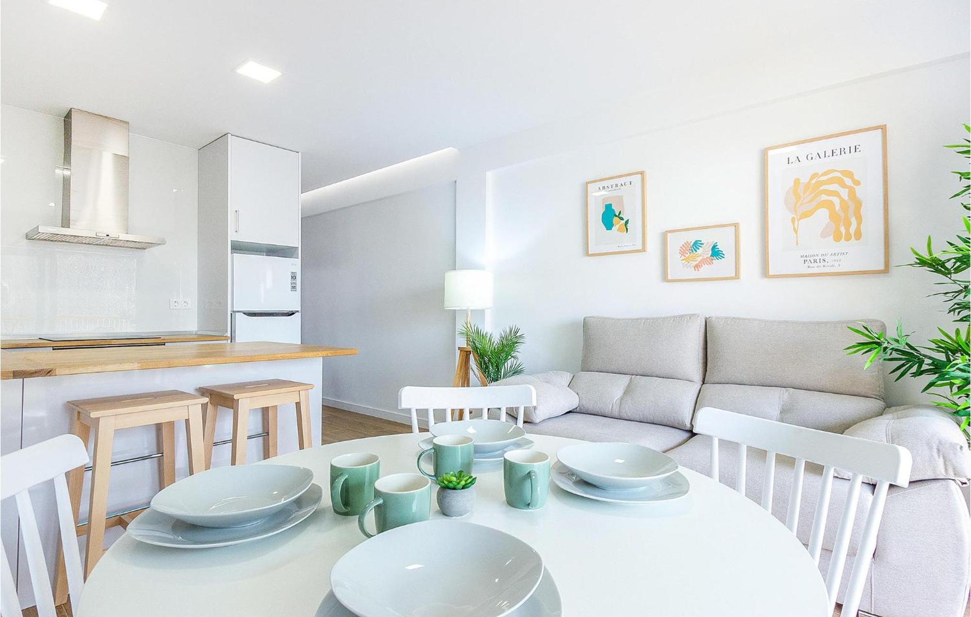 Lovely Apartment In Santa Pola With Kitchen Экстерьер фото